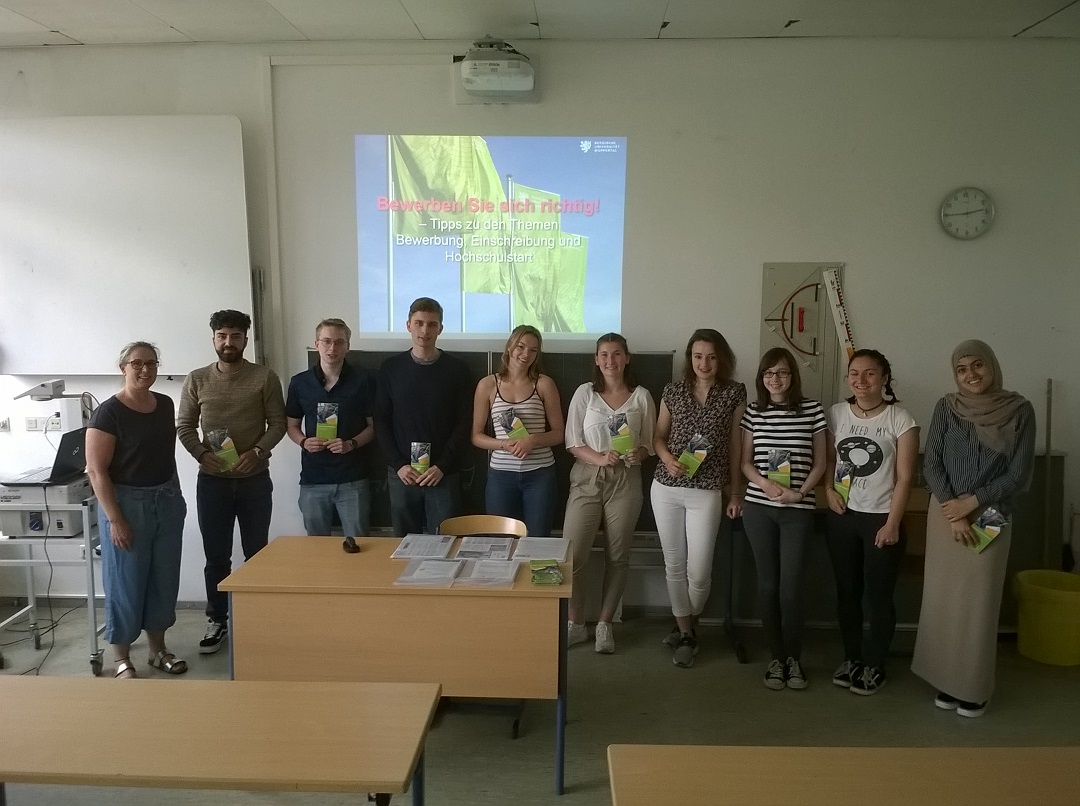 Nach dem Abi ist vor dem Studium: Fragen &uuml;ber Fragen im Immatrikulations-Dschungel