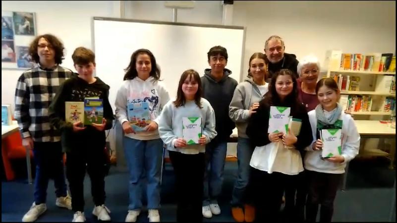 Noelia ist die Siegerin beim diesj&auml;hrigen Vorlesewettbewerb der Gesamtschule Langerfeld!