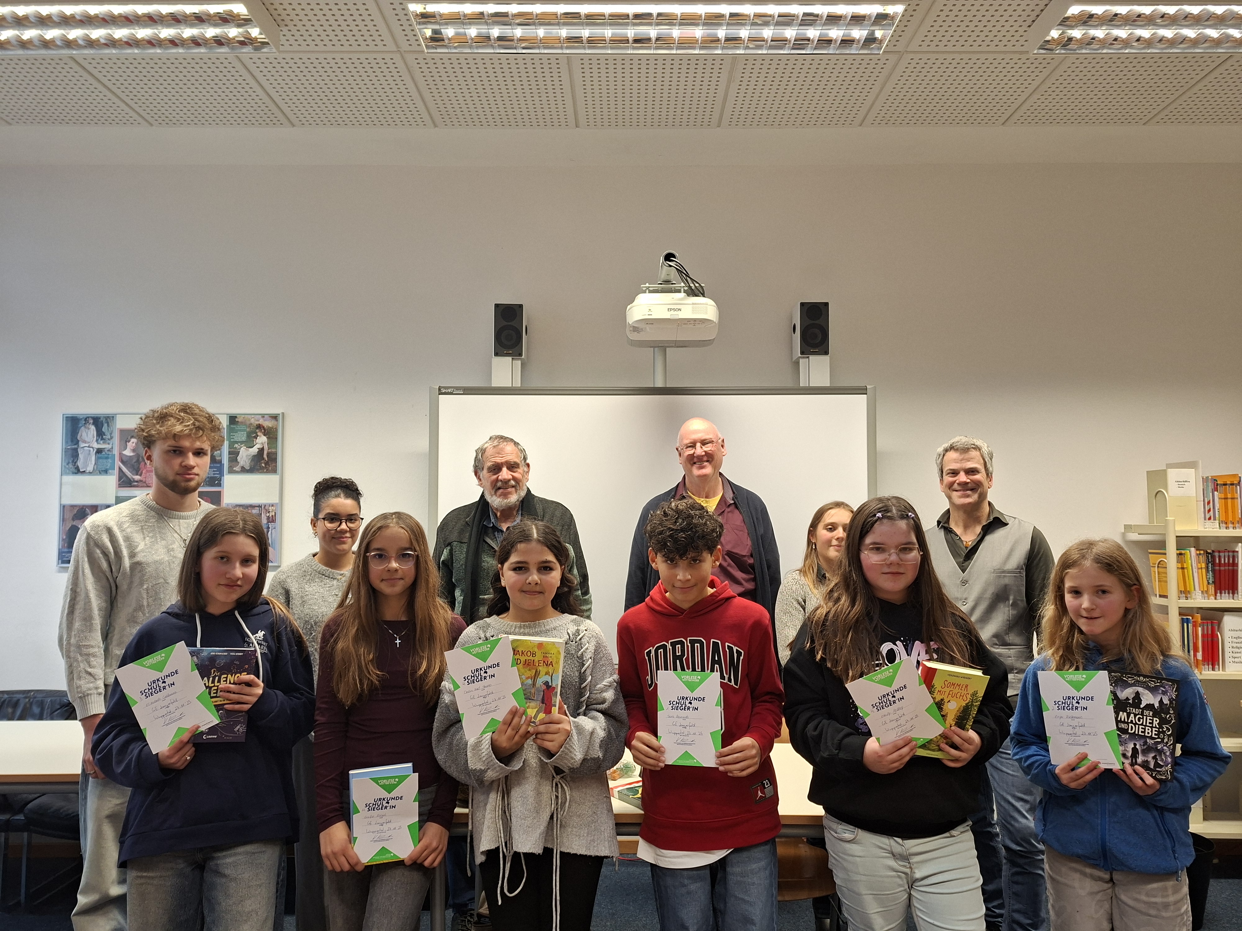 Ein Hauch von Hollywood: Sami ist der Sieger beim diesj&auml;hrigen Vorlese-Wettbewerb der Gesamtschule Langerfeld!