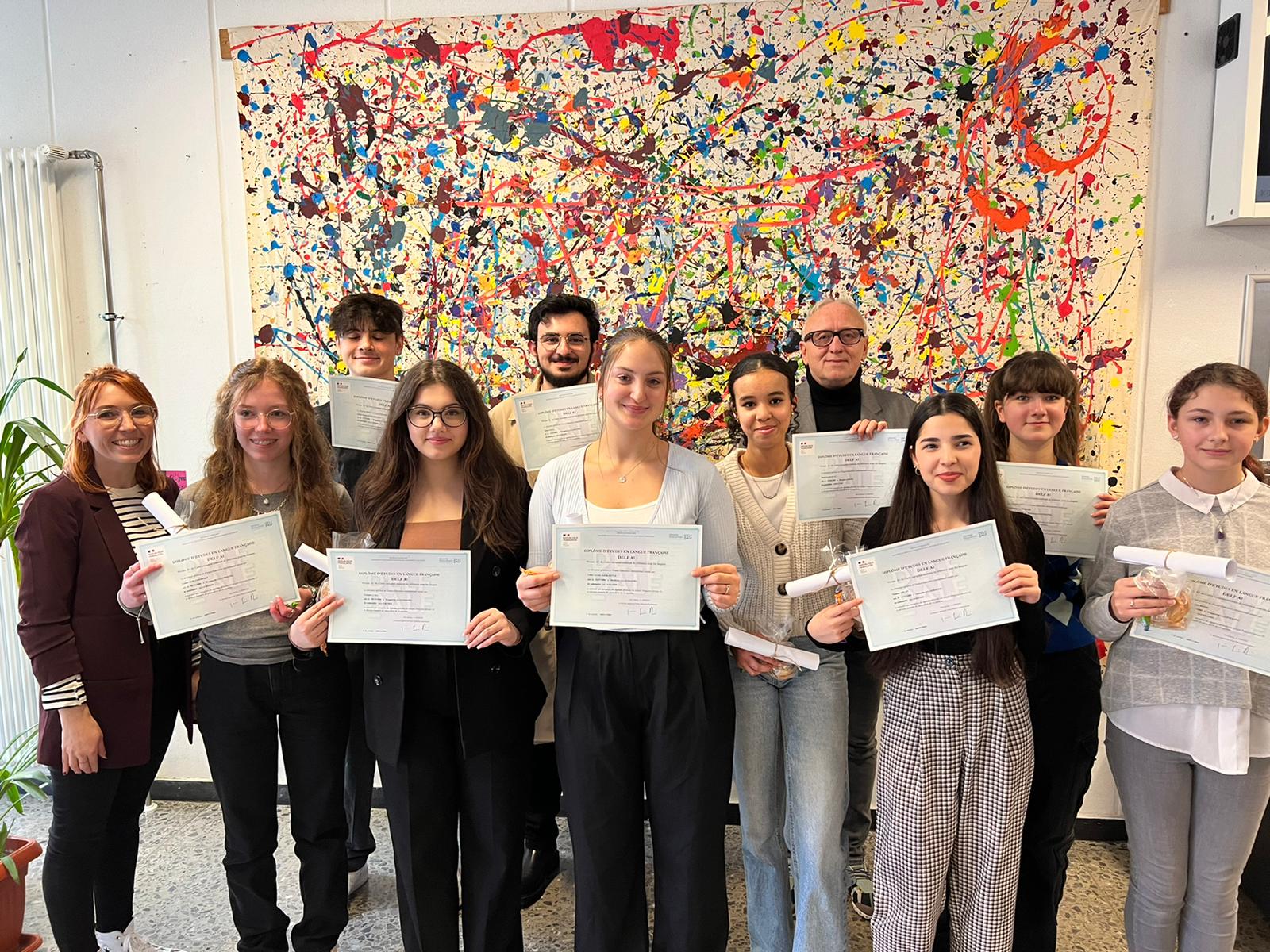 F&eacute;licitations! &ndash; DELF-Diplome erhalten