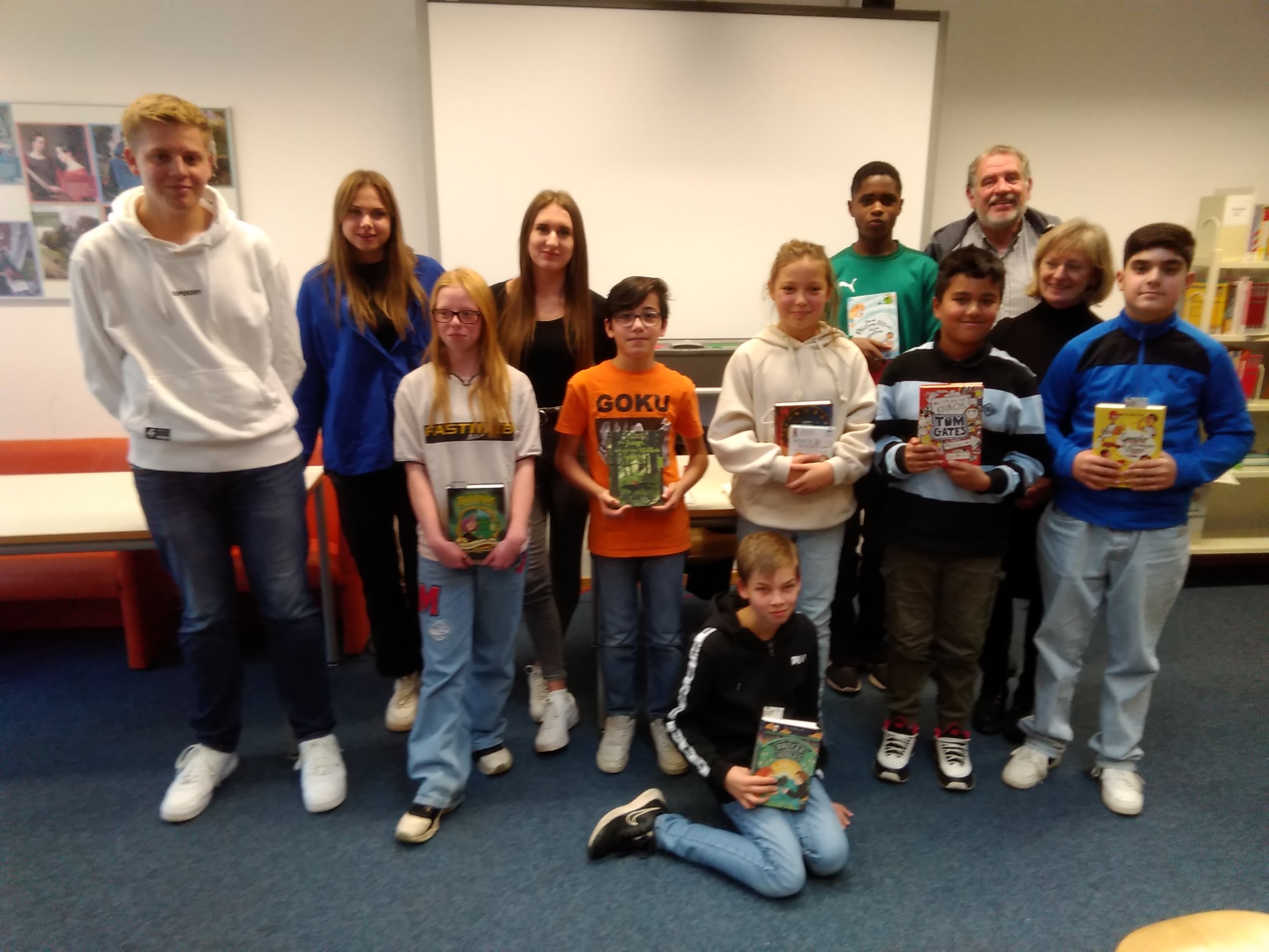 Fiona siegt respektabel beim diesj&auml;hrigen Vorlesewettbewerb der Gesamtschule Langerfeld!